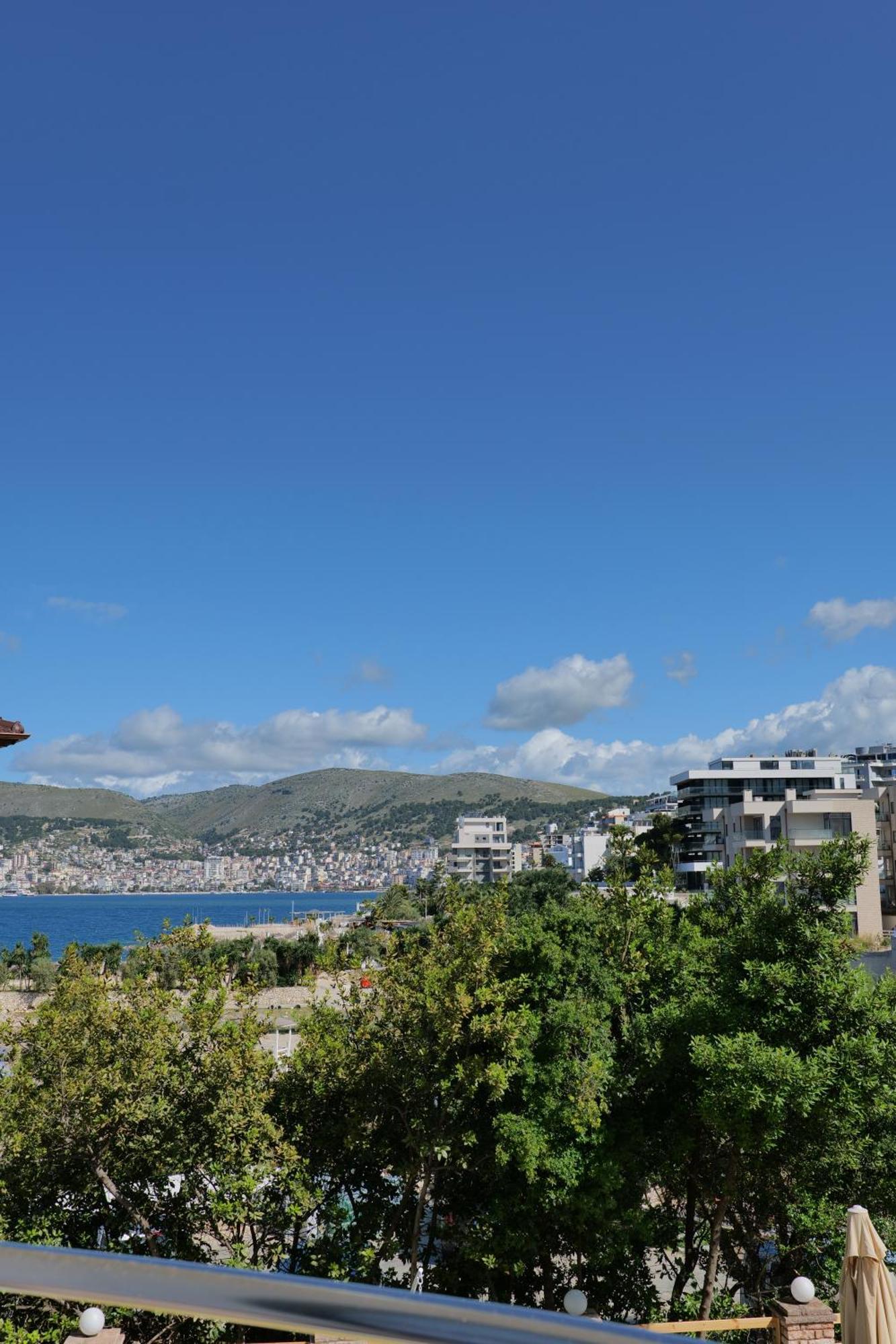 El Mare Hotel Sarandë Exteriör bild