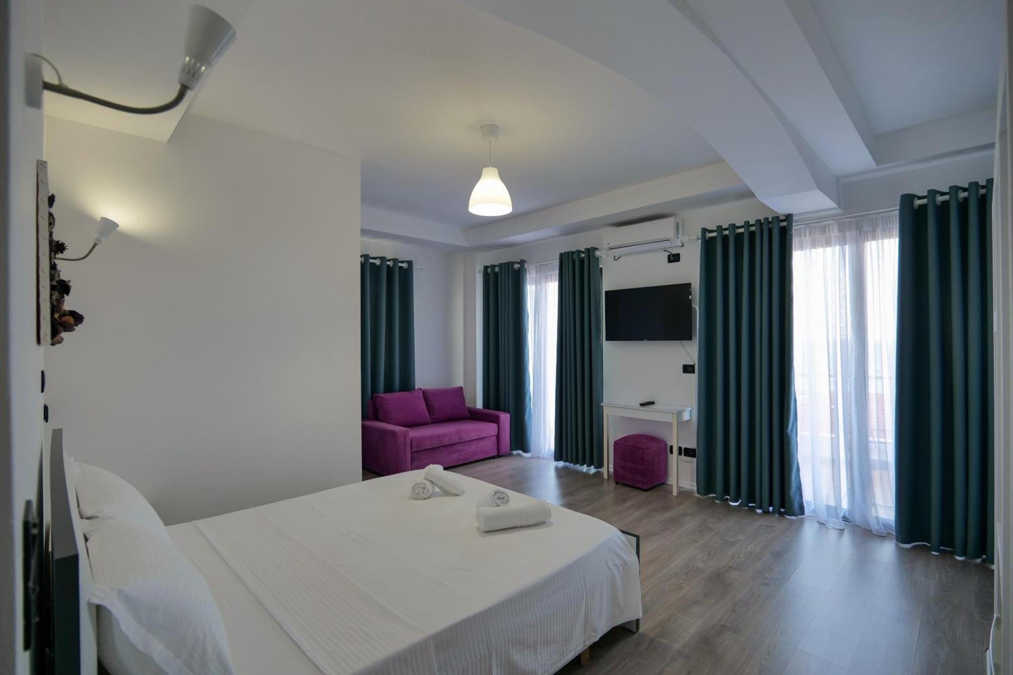 El Mare Hotel Sarandë Exteriör bild