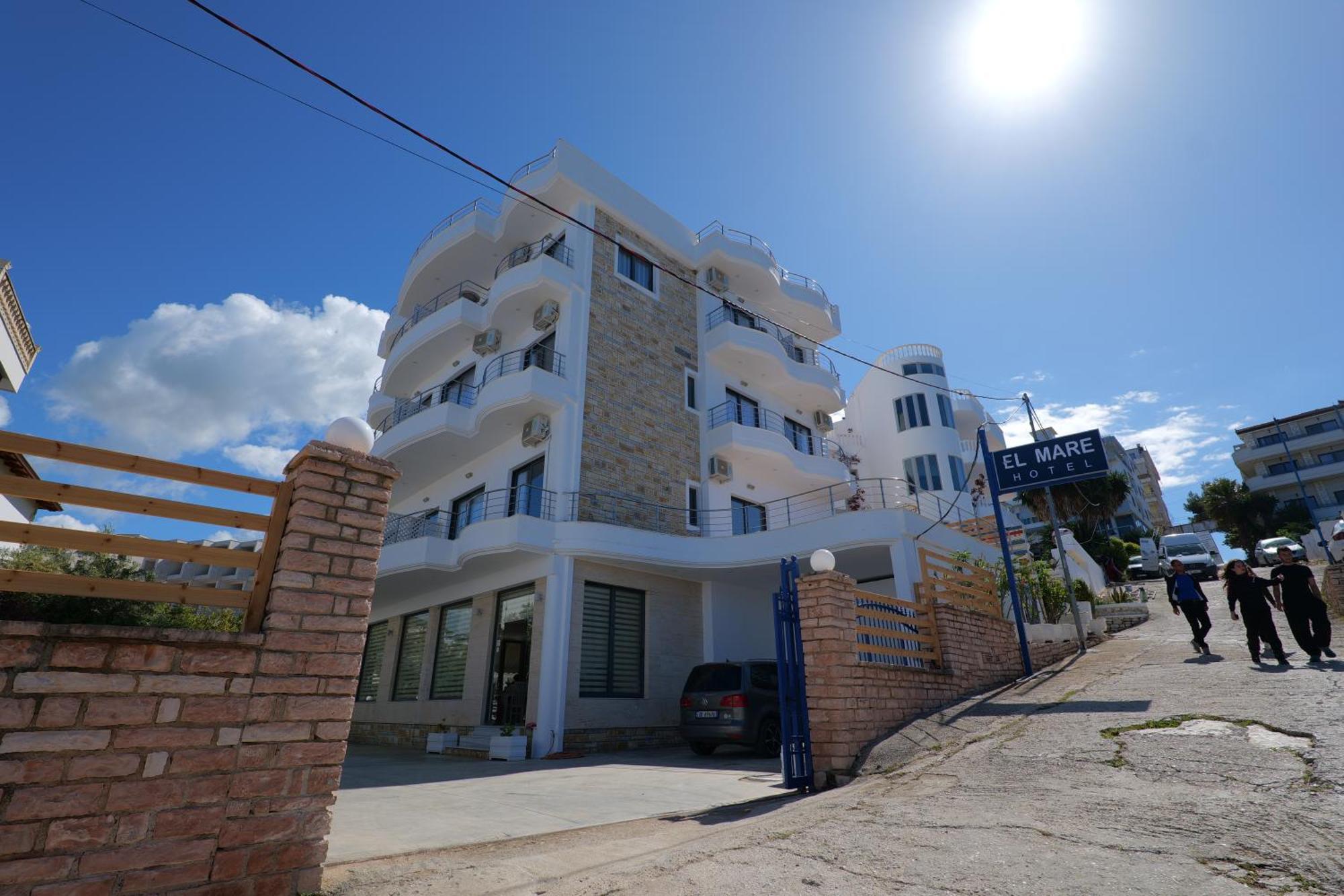 El Mare Hotel Sarandë Exteriör bild