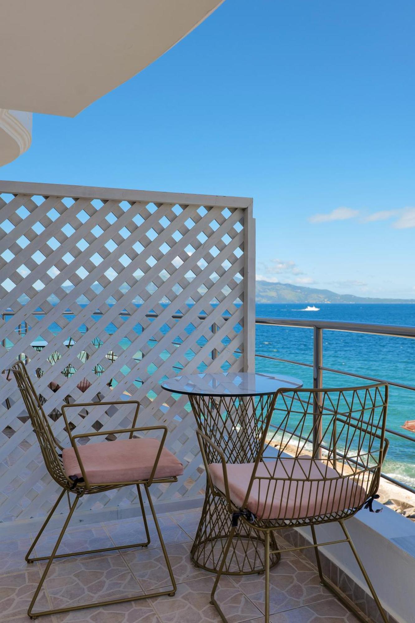 El Mare Hotel Sarandë Exteriör bild