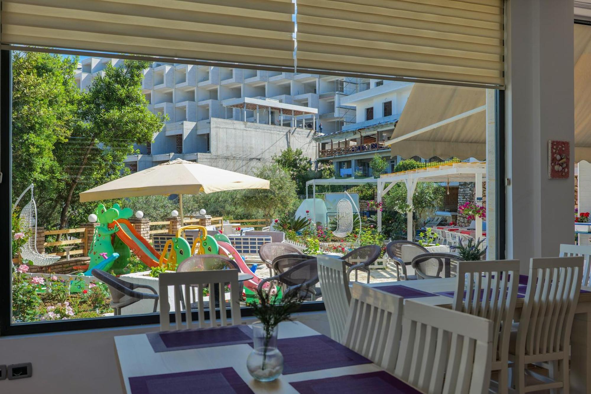 El Mare Hotel Sarandë Exteriör bild